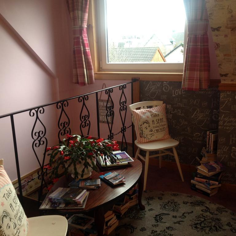 Dunroamin Bed And Breakfast อาวีมอร์ ภายนอก รูปภาพ