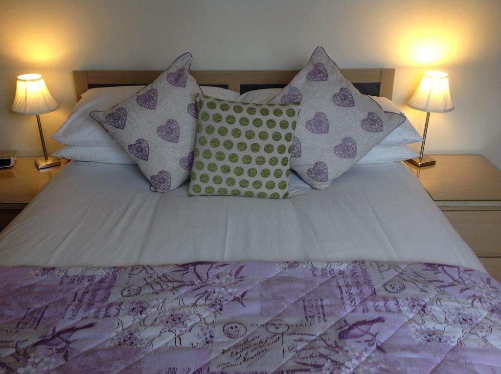 Dunroamin Bed And Breakfast อาวีมอร์ ภายนอก รูปภาพ