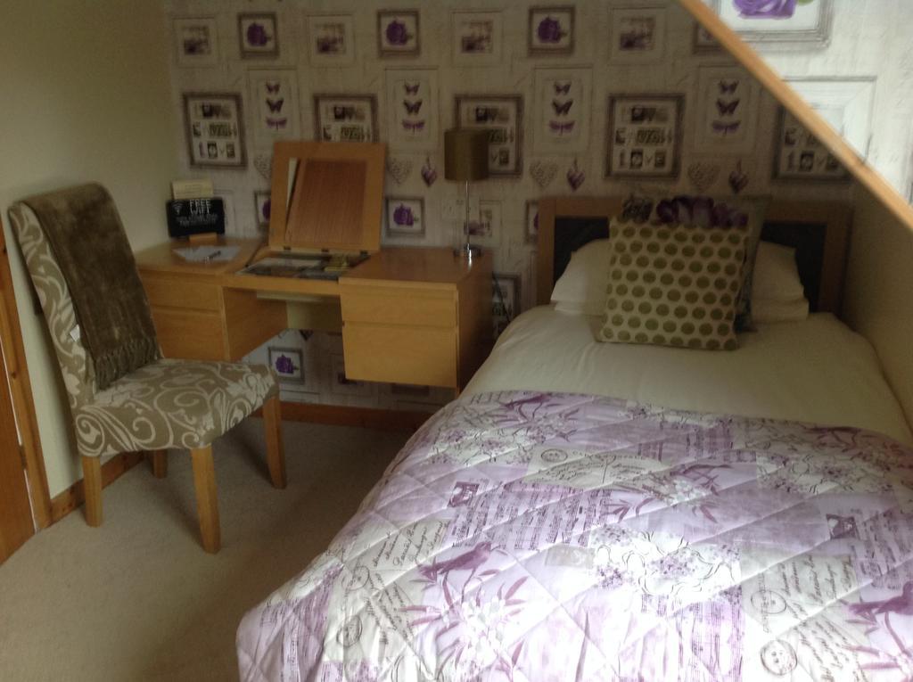 Dunroamin Bed And Breakfast อาวีมอร์ ภายนอก รูปภาพ