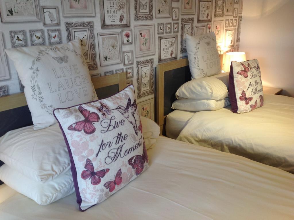 Dunroamin Bed And Breakfast อาวีมอร์ ภายนอก รูปภาพ