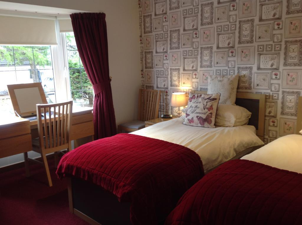 Dunroamin Bed And Breakfast อาวีมอร์ ภายนอก รูปภาพ