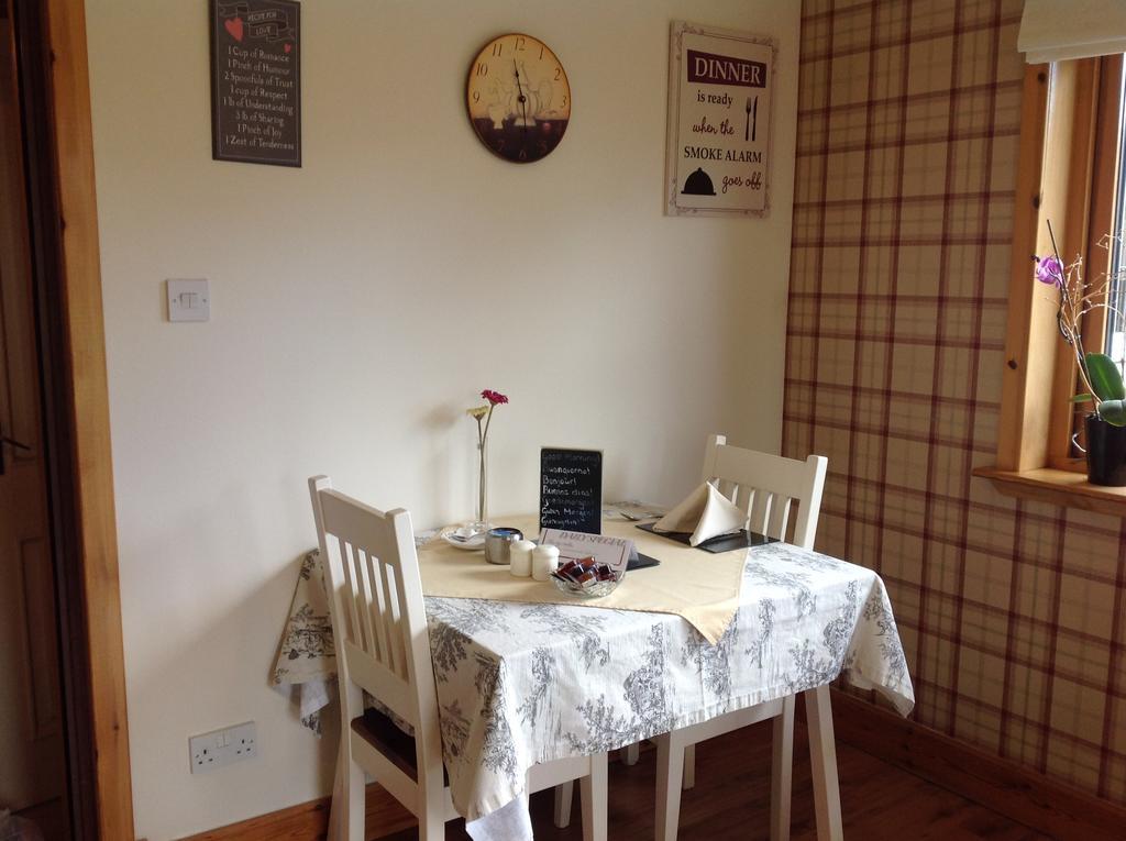 Dunroamin Bed And Breakfast อาวีมอร์ ภายนอก รูปภาพ