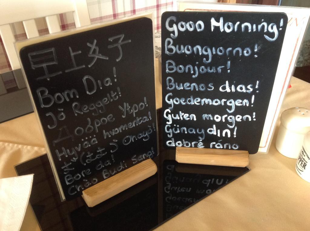 Dunroamin Bed And Breakfast อาวีมอร์ ภายนอก รูปภาพ