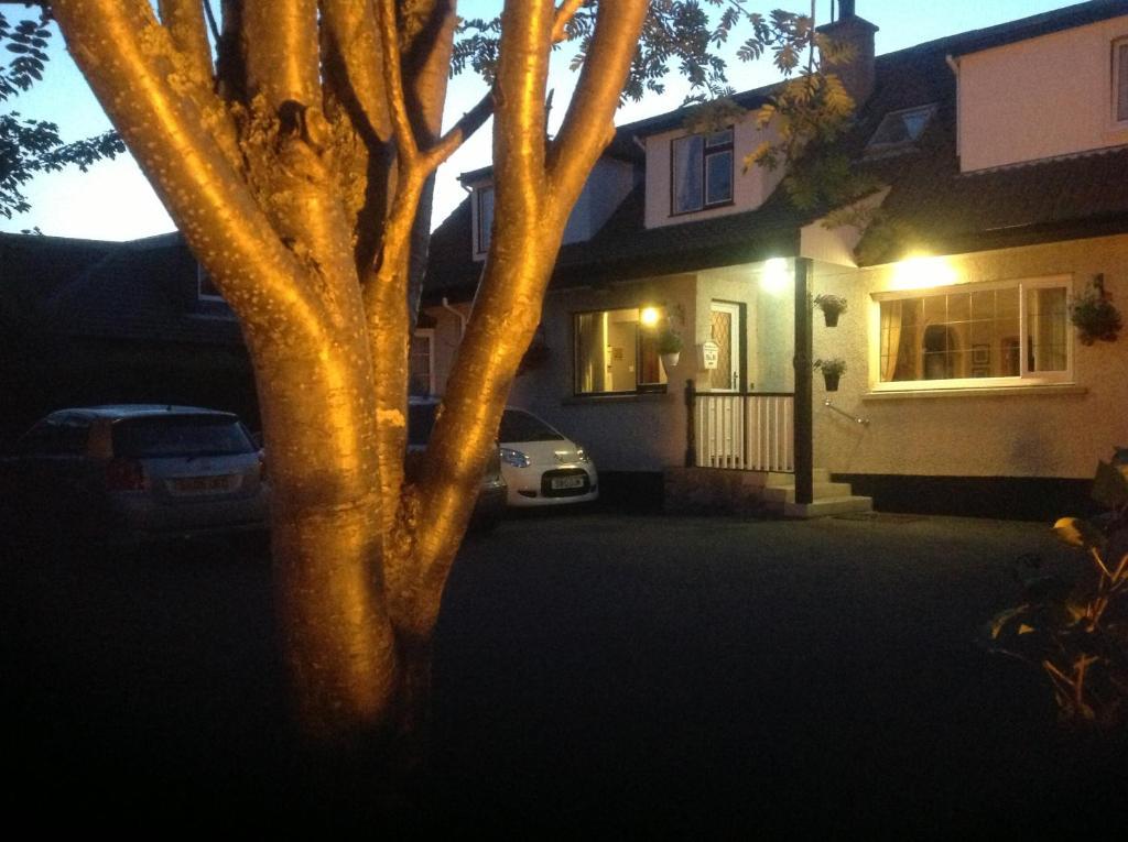 Dunroamin Bed And Breakfast อาวีมอร์ ภายนอก รูปภาพ