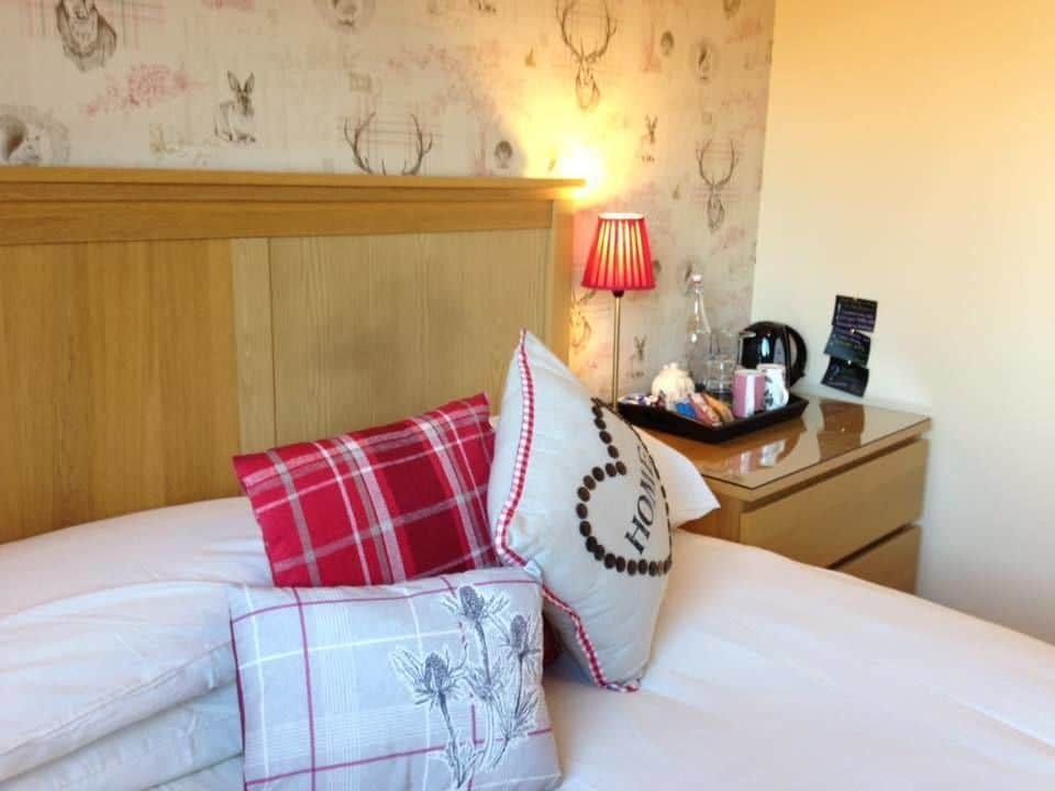 Dunroamin Bed And Breakfast อาวีมอร์ ภายนอก รูปภาพ
